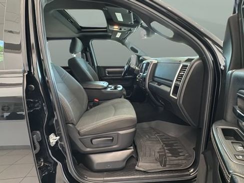 Used 2021 RAM 1500 Classic Warlock AWD/4WD image 18