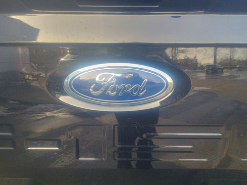 Used 2022 Ford F150 XLT w/ Equipment Group 302A High image 10