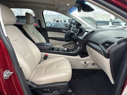 Used 2019 Ford Edge Titanium w/ Equipment Group 301A FWD image 26