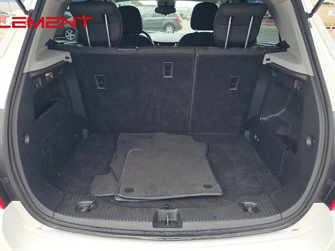 Used 2022 Chevrolet Trax LS AWD/4WD image 13