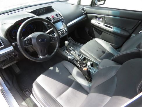 Used 2015 Subaru Crosstrek Touring AWD/4WD image 11
