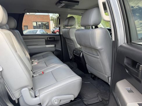 Used 2016 Toyota Sequoia SR5 w/ Premium Package image 11