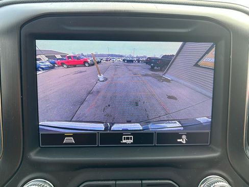 Used 2021 GMC Sierra 1500 AT4 image 25