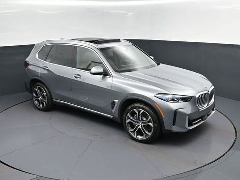 New 2026 BMW X5 sDrive40i image 37