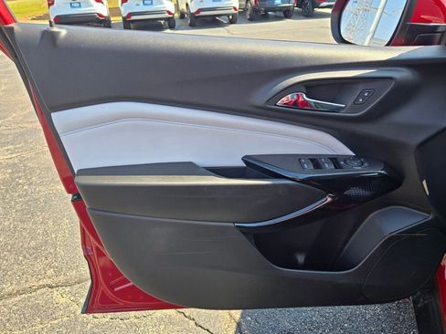 New 2026 Chevrolet Trax LT w/ Driver Confidence Package image 17