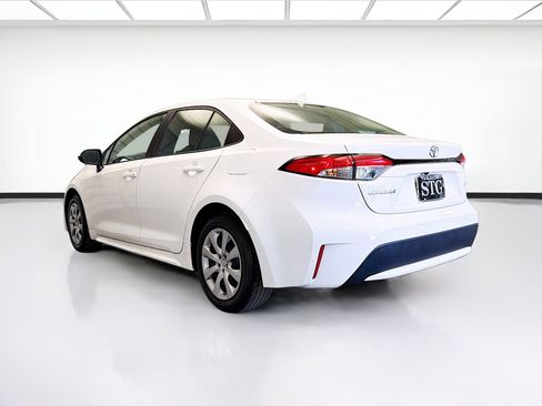 Used 2022 Toyota Corolla LE image 6
