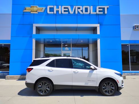 Used 2022 Chevrolet Equinox RS FWD image 4