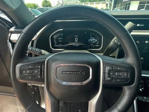 Used 2024 GMC Sierra 2500 Denali w/ Denali Reserve Package AWD/4WD image 25