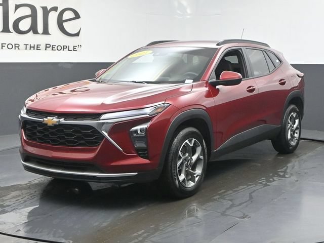 Used 2025 Chevrolet Trax LT w/ Driver Confidence Package FWD image 35