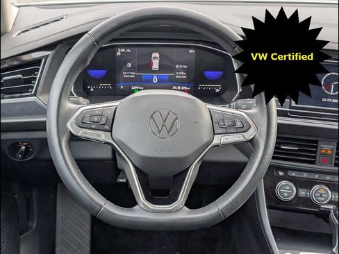 Certified 2024 Volkswagen Jetta SE w/ Black Wheel Package image 12