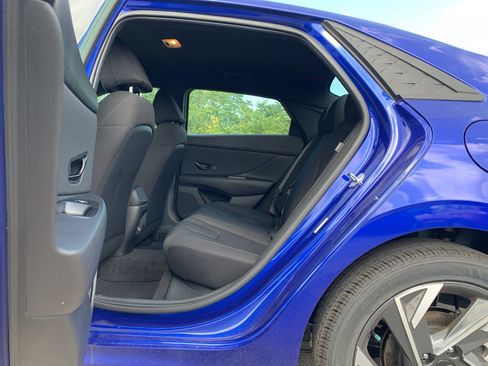 New 2025 Hyundai Elantra Sport image 7