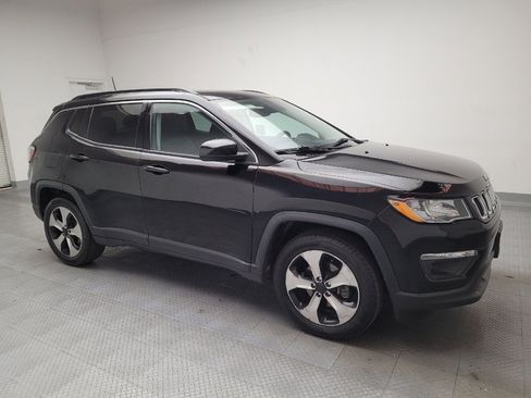 Used 2017 Jeep Compass Latitude w/ Popular Equipment Group image 11