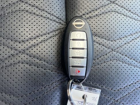 Certified 2023 Nissan Maxima Platinum w/ Sport Mat Group image 25