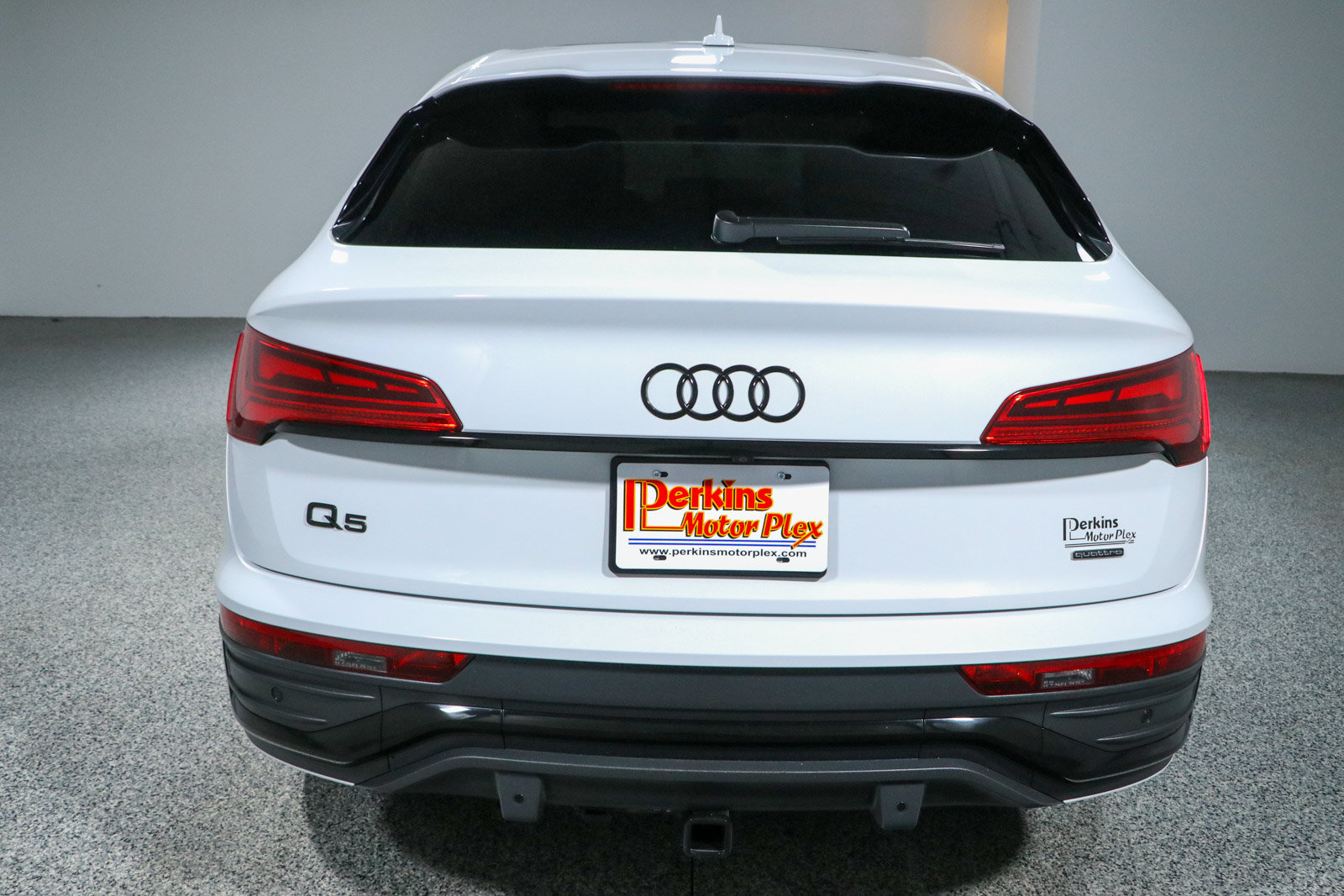 Used 2023 Audi Q5 2.0T Premium Plus w/ Premium Plus Package AWD/4WD image 8