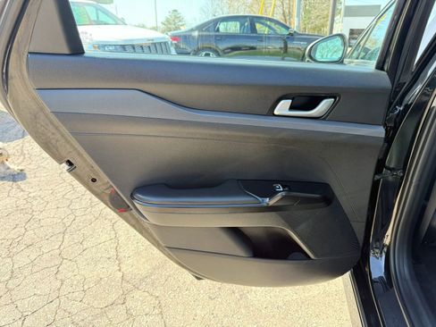 Used 2021 Kia K5 LXS FWD image 11