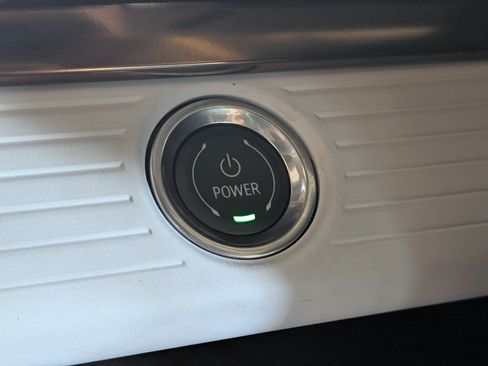 Used 2025 GMC Hummer EV 2X AWD/4WD image 34
