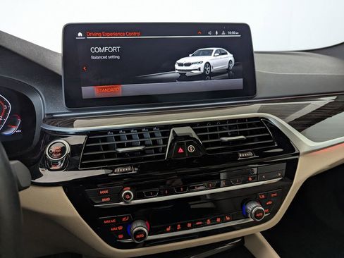 Used 2023 BMW 530i w/ Premium Package RWD image 43