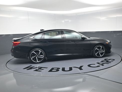 Used 2022 Honda Accord Sport image 10