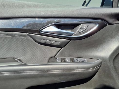 Certified 2025 Buick Envision Preferred AWD/4WD image 12