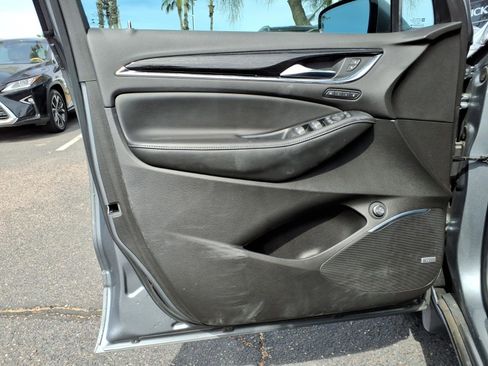 Used 2021 Buick Enclave Avenir w/ Avenir Technology Package image 19