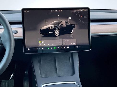 Used 2023 Tesla Model Y Long Range AWD/4WD image 16