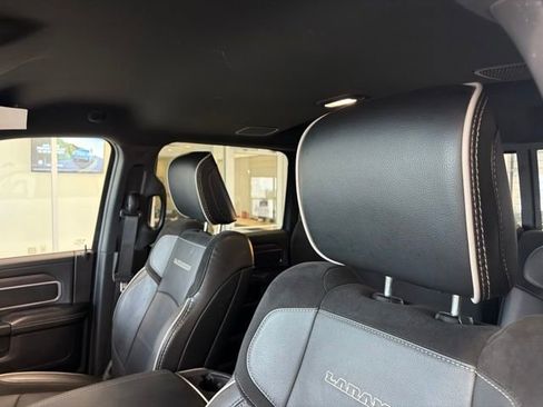Used 2025 RAM 3500 Laramie w/ Max Tow Package AWD/4WD image 16