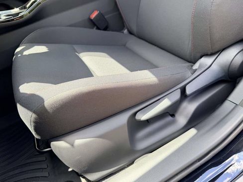 New 2026 Toyota Prius Plug-In Hybrid FWD image 18