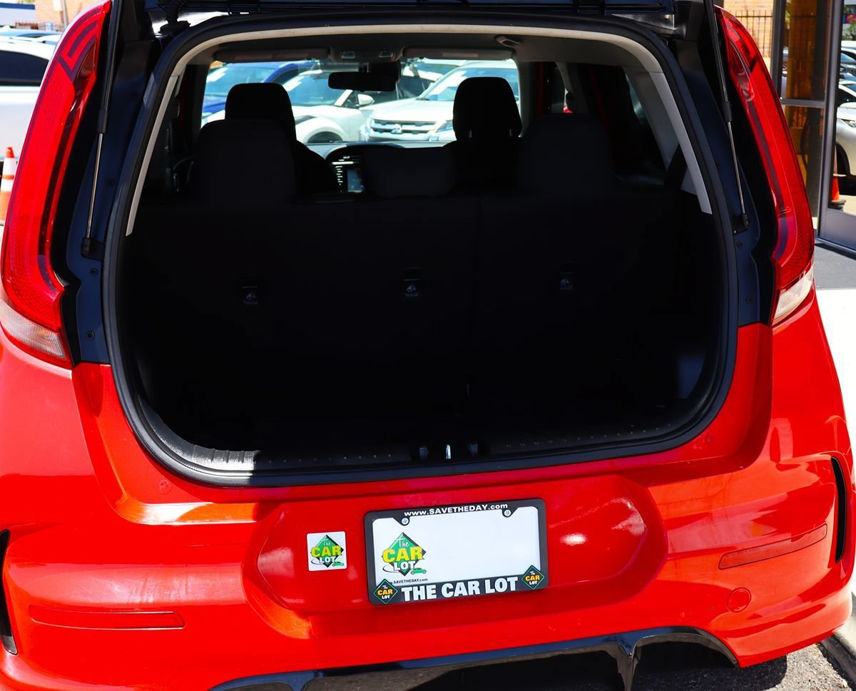 Used 2020 Kia Soul GT-Line FWD image 24
