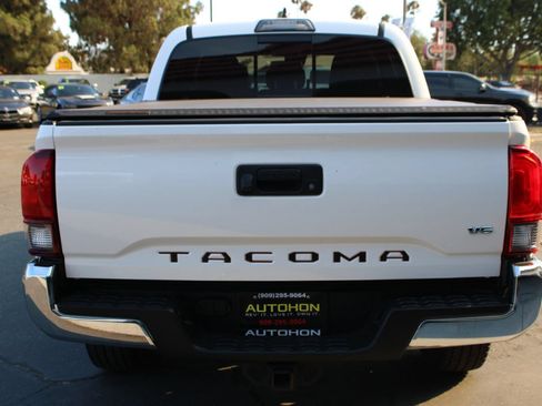 Used 2019 Toyota Tacoma TRD Off-Road RWD image 33
