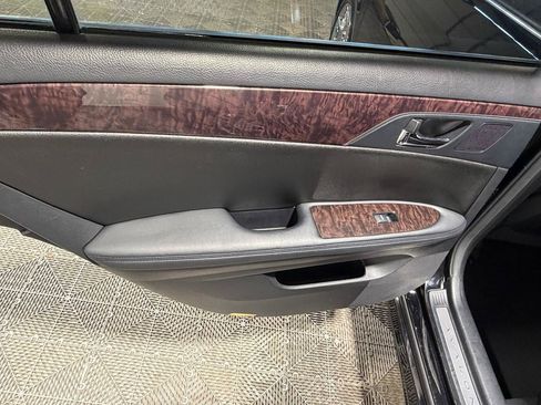 Used 2011 Toyota Avalon Limited FWD image 22