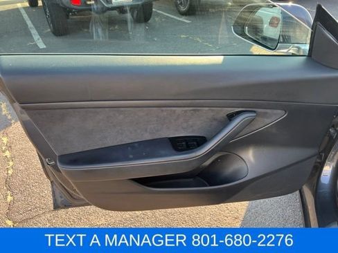Used 2020 Tesla Model 3 Standard Range RWD image 16