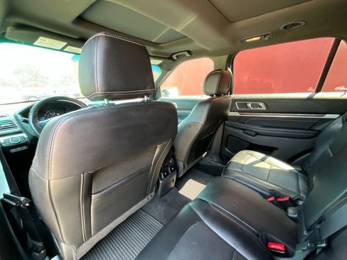 Used 2016 Ford Explorer Limited w/ Equipment Group 301A image 11