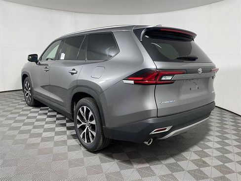New 2026 Toyota Grand Highlander AWD Hybrid image 5