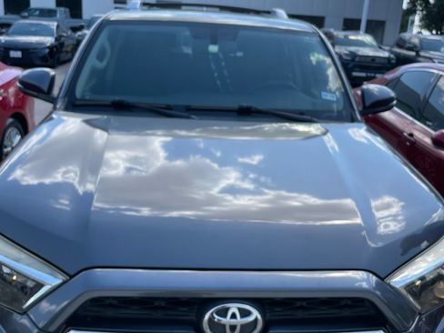 Used 2015 Toyota 4Runner Limited RWD image 3