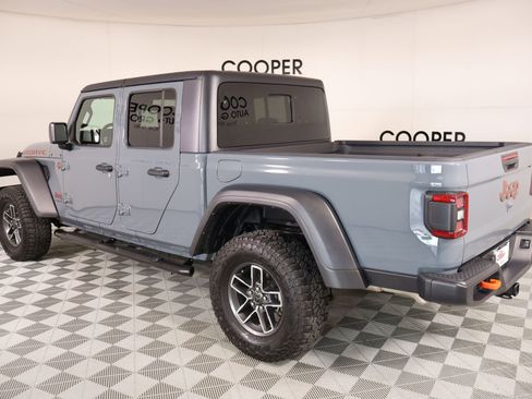 Used 2024 Jeep Gladiator Mojave w/ Safety Group AWD/4WD image 22