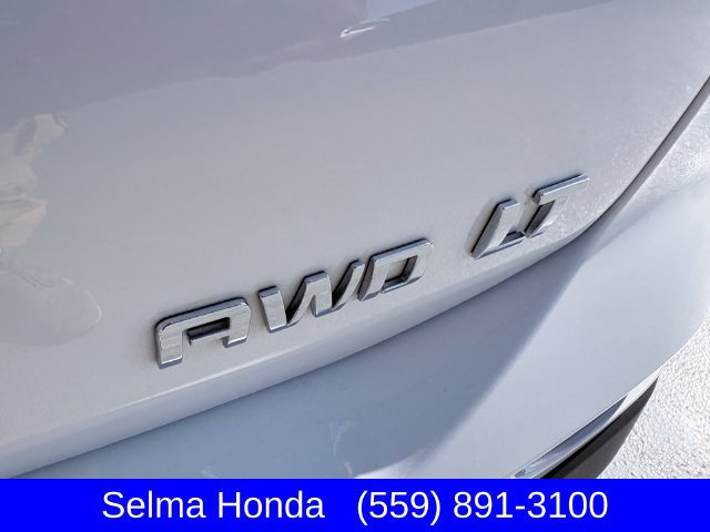 Used 2022 Chevrolet Equinox LT w/ LPO, Floor Liner Package AWD/4WD image 26