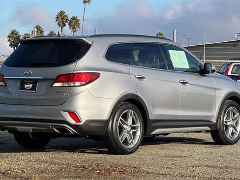 Used 2017 Hyundai Santa Fe Limited image 5