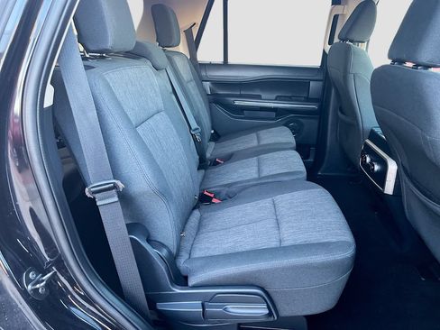 Used 2022 Ford Expedition XLT AWD/4WD image 28