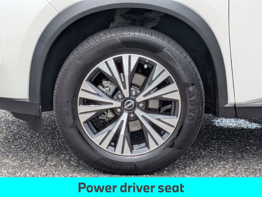 Used 2023 Nissan Rogue SV FWD image 13
