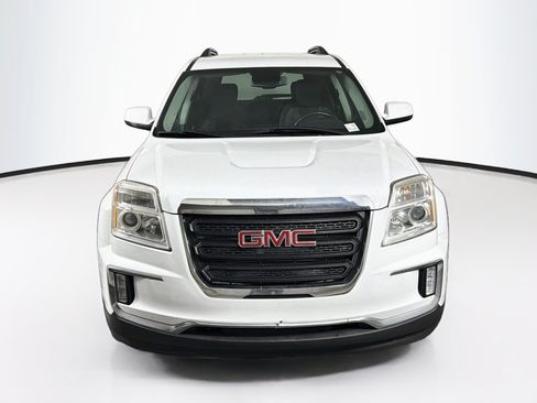 Used 2017 GMC Terrain SLE w/ Convenience Package FWD image 2
