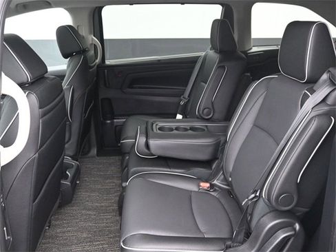 New 2026 Honda Odyssey Touring image 22