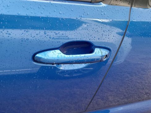 Used 2018 Toyota Tacoma SR5 image 12