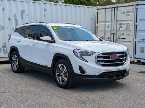 Used 2019 GMC Terrain SLT FWD image 2