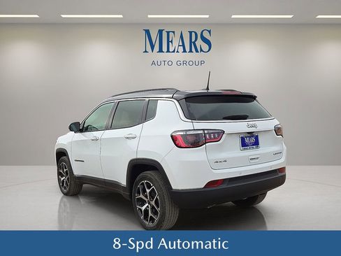 Used 2025 Jeep Compass Limited image 4