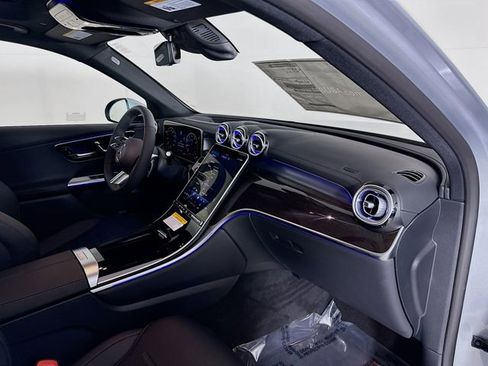 Used 2026 Mercedes-Benz GLC 300 image 29