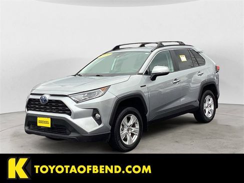 Certified 2021 Toyota RAV4 XLE image 1