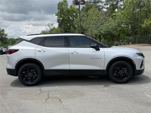 Used 2021 Chevrolet Blazer LT w/ Sound & Technology Package FWD image 35