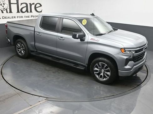 Used 2025 Chevrolet Silverado 1500 RST AWD/4WD image 36