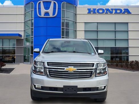 Used 2020 Chevrolet Suburban Premier image 6