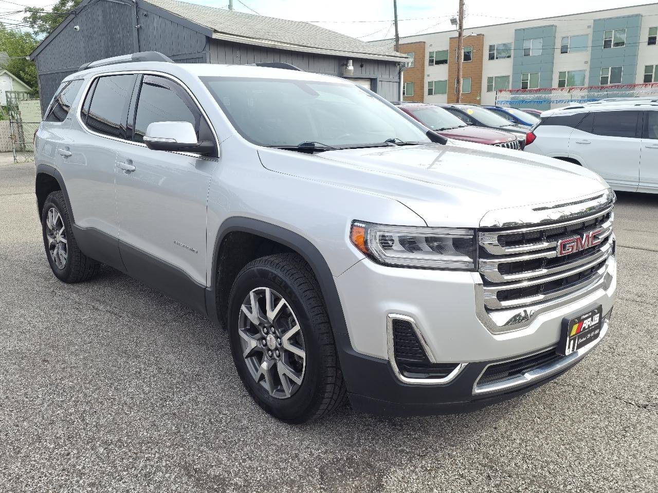 Used 2020 GMC Acadia SLE w/ Driver Convenience Package AWD/4WD image 3